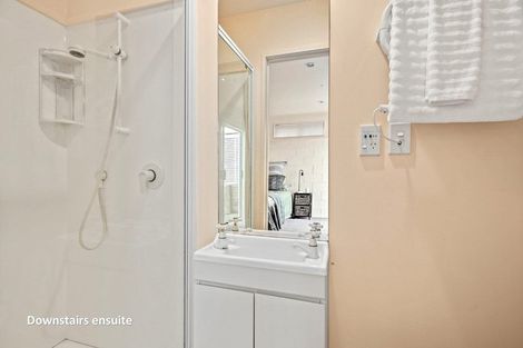 Photo of property in 20 Merehai Place, Snells Beach, 0920