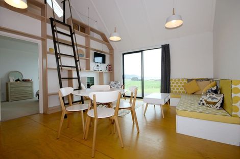 Photo of property in 84 Mair Road, Curio Bay, Tokanui, 9884