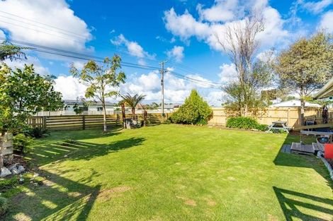 Photo of property in 28 Shoemaker Road, Waipu, 0510
