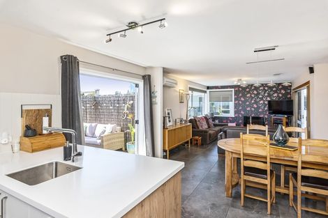 Photo of property in 18 Teoti Street, Paraparaumu Beach, Paraparaumu, 5032