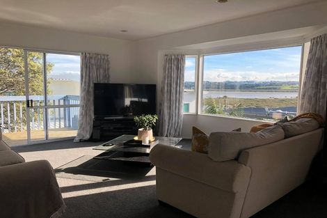 Photo of property in 2/20 Walter Street, Hauraki, Auckland, 0622