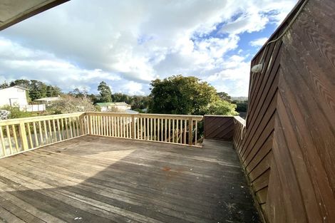 Photo of property in 27 Brunton Place, Glenfield, Auckland, 0629