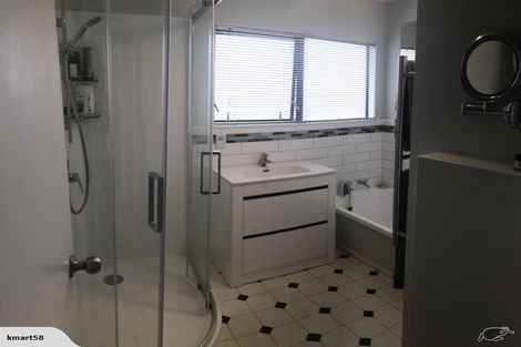 Photo of property in 2/15 Greenhill Crescent, Pakuranga, Auckland, 2010