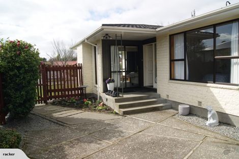 Photo of property in 15 Talltree Avenue, Avonhead, Christchurch, 8042