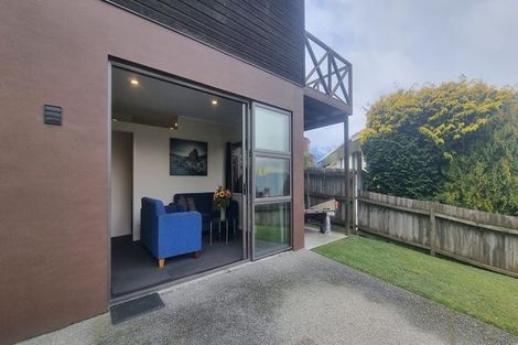Photo of property in 25 Sainsbury Road, Fernhill, Queenstown, 9300