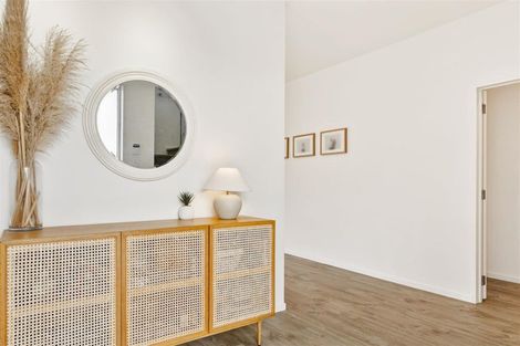 Photo of property in 12 Len Ireland Drive, Kumeu, 0810