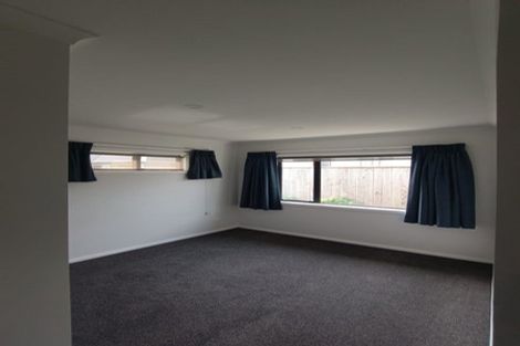 Photo of property in 22b Roberts Line, Kelvin Grove, Palmerston North, 4414