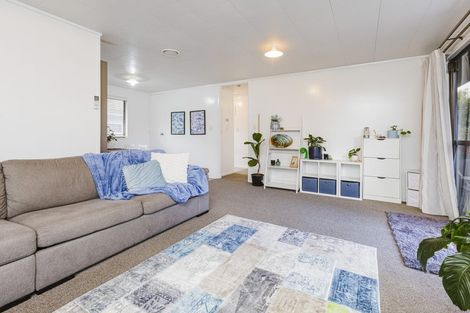 Photo of property in 2/59 Fernaig Street, Papakura, 2110