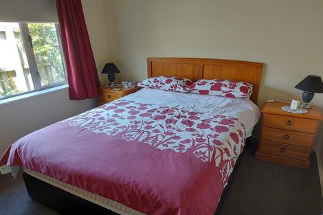 Photo of property in 19 Dunsford Close, Halswell, Christchurch, 8025