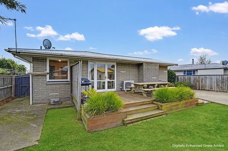 Photo of property in 16 Colesbury Street, Bishopdale, Christchurch, 8053
