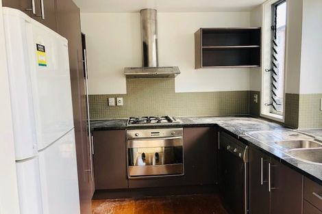 Photo of property in 6s Carlton Gore Road, Grafton, Auckland, 1023