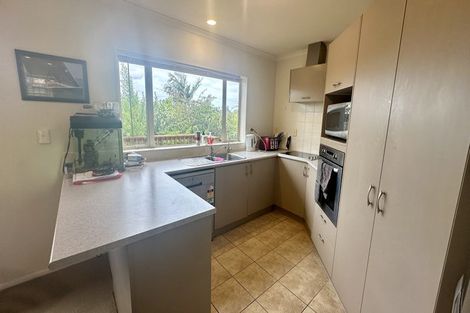 Photo of property in 23 Chesterfield Way, Orewa, 0931