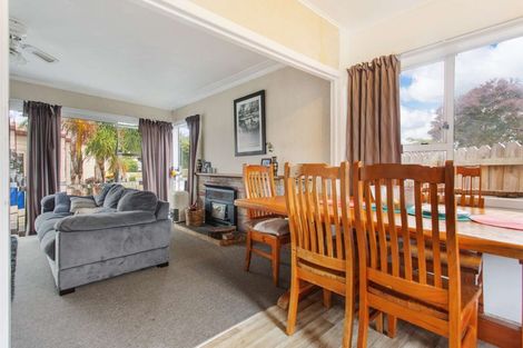 Photo of property in 5 Alma Crescent, Papakura, 2110