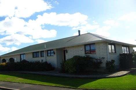 Photo of property in 14 Maple Grove, Mosgiel, 9024
