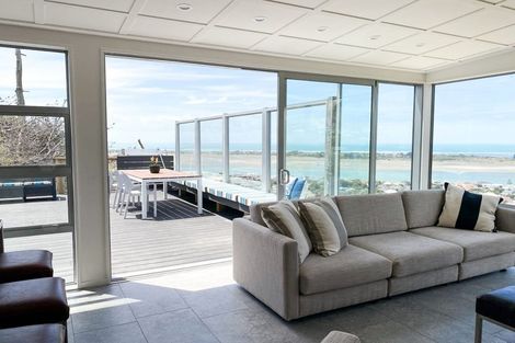 Photo of property in 22a Glendevere Terrace, Redcliffs, Christchurch, 8081