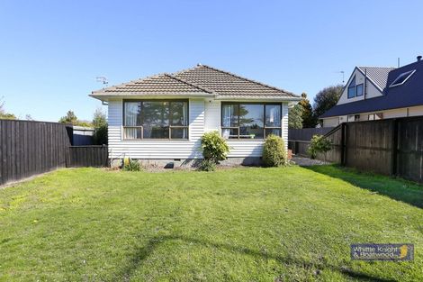 Photo of property in 1/365 Avonhead Road, Avonhead, Christchurch, 8042