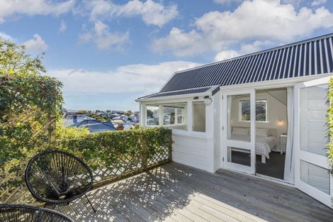 Photo of property in 114 Wallace Street, Mount Cook, Wellington, 6021