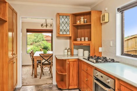 Photo of property in 13 Knightsbridge Place, Taradale, Napier, 4112