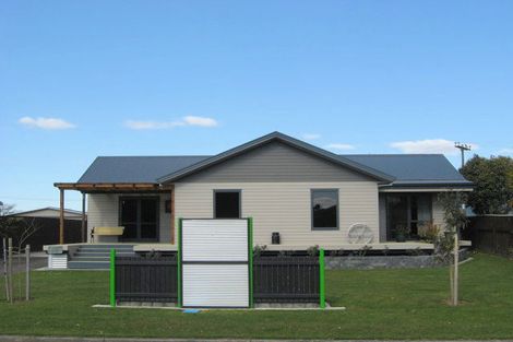 Photo of property in 5 Konini Place, Edgecumbe, 3120