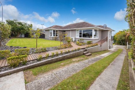 Photo of property in 58 Forest Lake Road, Forest Lake, Hamilton, 3200