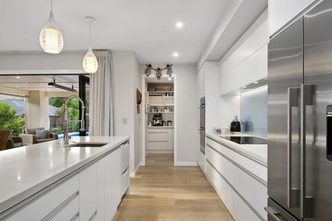 Photo of property in 16 Korako Drive, Kumeu, 0810