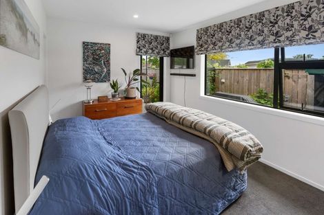 Photo of property in 43a Abraham Crescent, Milson, Palmerston North, 4414
