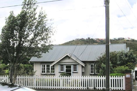 Photo of property in 143 Derwent Street, Island Bay, Wellington, 6023