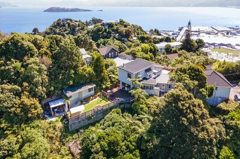 Photo of property in 2/90 Howard Road, Point Howard, Lower Hutt, 5013