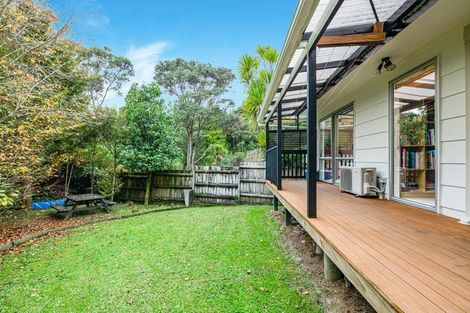Photo of property in 1/22 Wirihana Road, Titirangi, Auckland, 0604