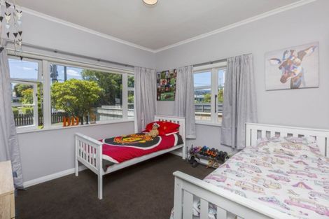 Photo of property in 43 Golders Road, Elderslea, Upper Hutt, 5018