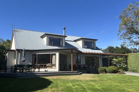 Photo of property in 10 Scaife Place, Wanaka, 9305