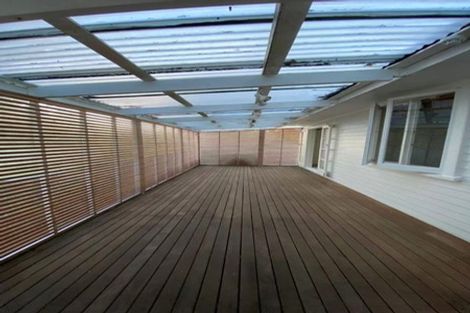 Photo of property in 5 Crockett Lane, Henderson, Auckland, 0610