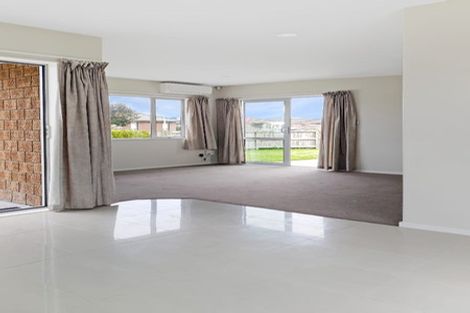 Photo of property in 2 Foxbury Court, Rototuna North, Hamilton, 3210