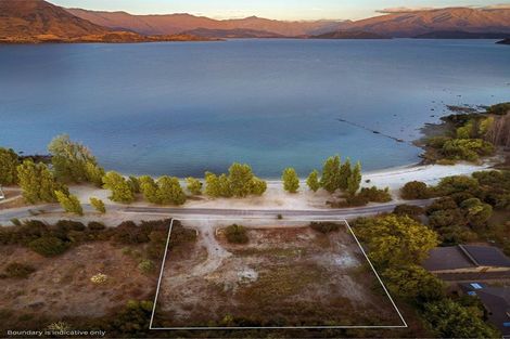 Photo of property in 335 Beacon Point Road, Wanaka, 9305