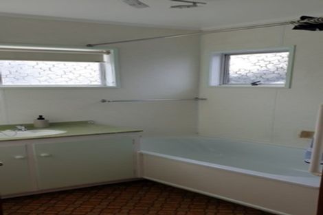 Photo of property in 3/250 Onewa Road, Birkenhead, Auckland, 0626