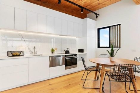 Photo of property in 7/163 Hobsonville Point Road, Hobsonville, Auckland, 0616