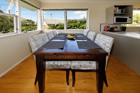 Photo of property in 79 La Rosa Street, Green Bay, Auckland, 0604