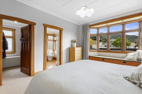 Photo of property in 17 Burnside Street, Waterloo, Lower Hutt, 5011