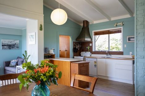 Photo of property in 32 Taipari Avenue, Raglan, 3225