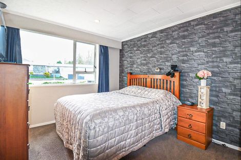 Photo of property in 2 Guy Street, Dannevirke, 4930