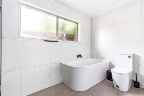 Photo of property in 48 Iles Road, Lynmore, Rotorua, 3010