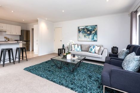 Photo of property in 11a Pegler Drive, Howick, Auckland, 2014