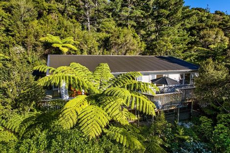 Photo of property in 194 Eastern Hutt Road, Taita, Lower Hutt, 5019