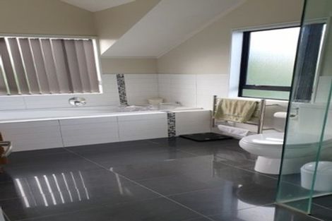 Photo of property in 1/23 Bond Crescent, Forrest Hill, Auckland, 0620