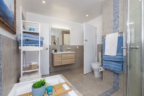 Photo of property in 16 Ruru Road, Otaihanga, Paraparaumu, 5036