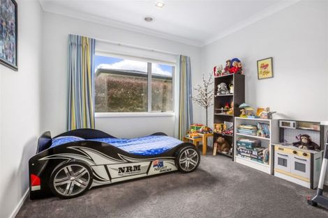 Photo of property in 19 Flotilla Place, Whitby, Porirua, 5024