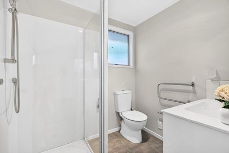 Photo of property in 5 Bittern Place, Henderson, Auckland, 0610