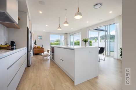 Photo of property in 31 Fruitlands Road, Kumeu, 0810
