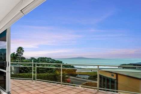 Photo of property in 2/8 Beach Road, Castor Bay, Auckland, 0620