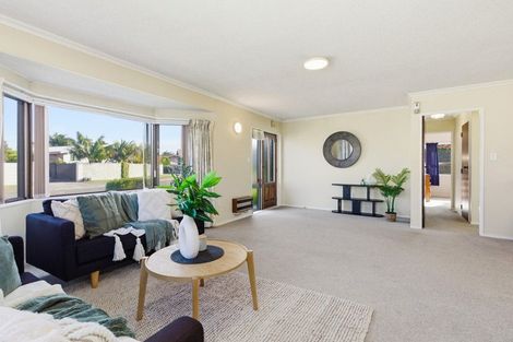 Photo of property in 6a Compton Place, Mount Maunganui, 3116
